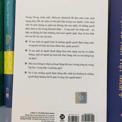 Trong Chớp Mắt (Tái bản 2021)