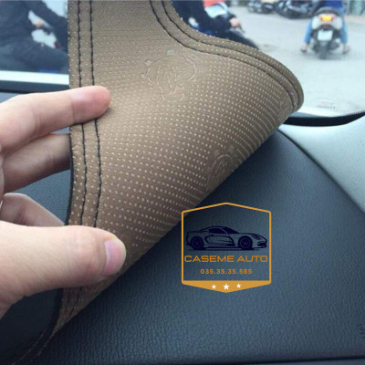 [KIA CERATO] Thảm Taplo 3 Lớp Dành Cho Xe KIA CERATO, Nhung Lông Cừu Và Da Vân Carbon Cao Cấp - Hàng Chính Hãng
