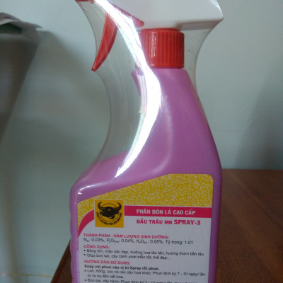 Phân bón đầu trâu SPRAY 3 chuyên dưỡng hoa giúp hoa lâu tàn tươi đẹp DTSP3