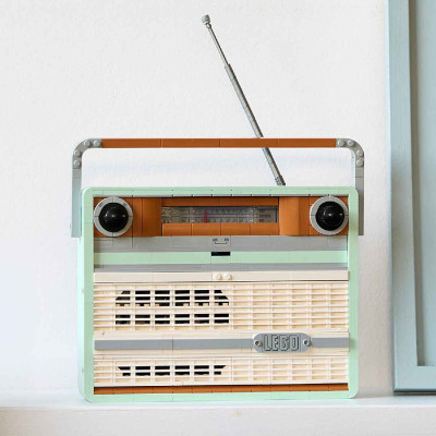 Đồ Chơi Lắp Ráp Đài Radio Cổ Điển LEGO ICONS 10334 (906 chi tiết)