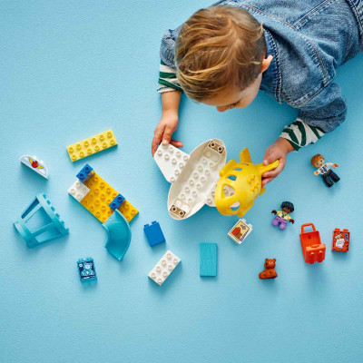 Đồ Chơi Lắp Ráp Sân Bay Đầu Tiên Của Bé LEGO DUPLO 10443 (23 chi tiết)