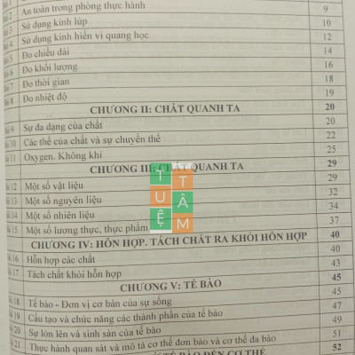 Sách - Hướng dẫn trả lời câu hỏi Khoa học tự nhiên 6 (Kết nối tri thức với cuộc sống)