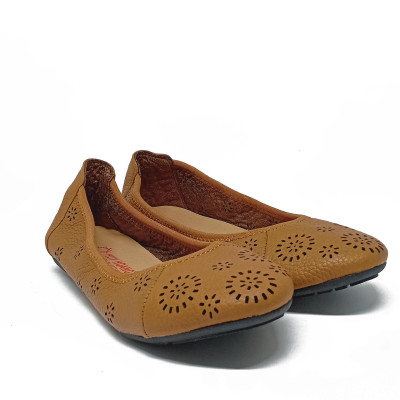 Giày nữ hoa văn Huy Hoàng da bò màu da HT7950