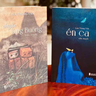 Sách - Én Ca