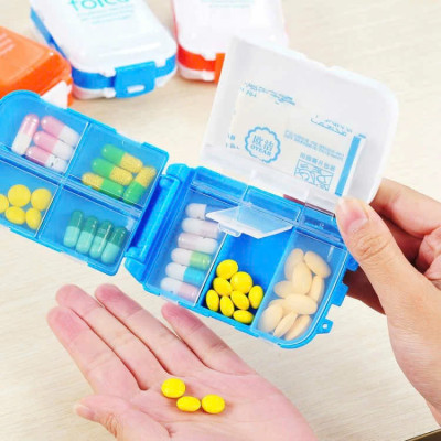 Hộp Nhựa Chia Thuốc Ngày KOMONOYA - Hàng Nội Địa - Giao Màu Ngẫu Nhiên