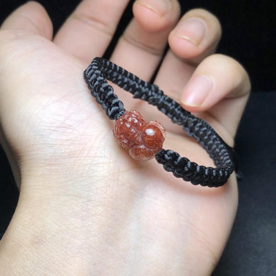 Vòng Tay Tỳ Hưu Tài Lộc Tóc Đỏ Mini tết dây màu đen - Cầu tài lộc, bình an, may mắn