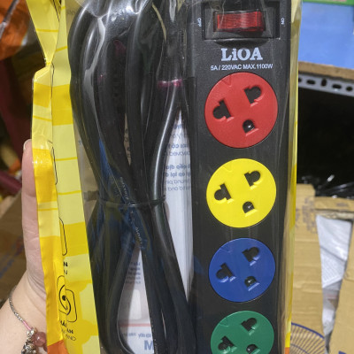 Ổ cắm kéo dài LiOA - 1000W 4 ổ cắm 3m dây 2 lõi-4TS3-2