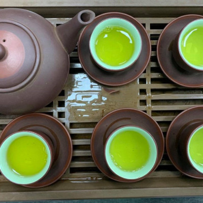 Gói trà xanh tân cương 200 gram - Trà tân cương tước thiệt