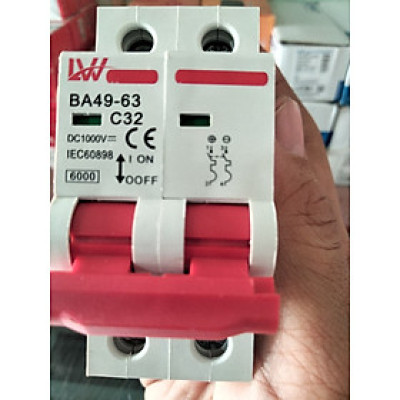 CB đóng ngắt DC 1000V 32A,63A,125A LW chuyên dụng điện mặt trời