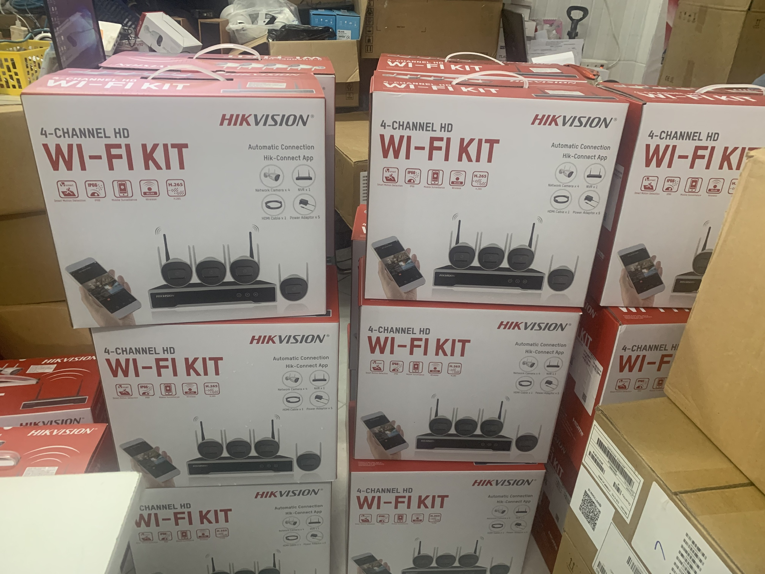 Bộ Kit camera Wifi HIKVISION NK42W0H(D) (4 CAMERA + 1 Đầu ghi + 1 Ổ cứng 1.000 GB) - Hàng chính hãng