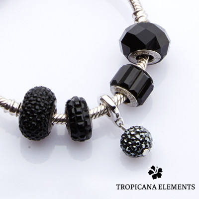Lắc Tay Tropicana Phối Charm Swarovski Qủa Cầu Pave Đen