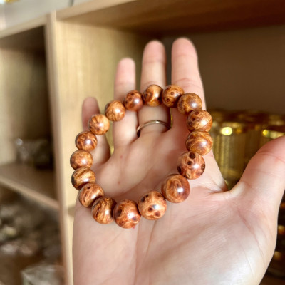 Vòng gỗ nu huyết long - Size 12li  - Mùi thơm vĩnh viễn