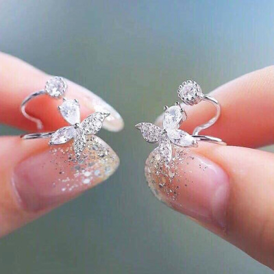 Bông tai cánh bướm đá sang chảnh tiểu thư thanh lịch