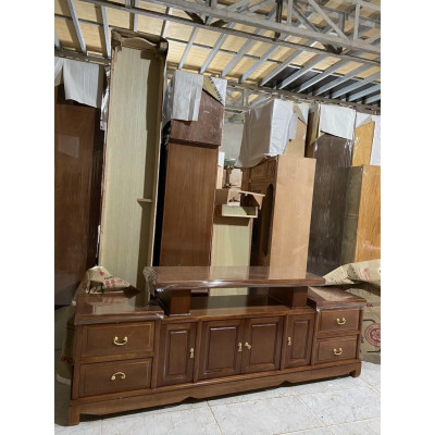 Kệ tivi 2 cục kính năm 2021