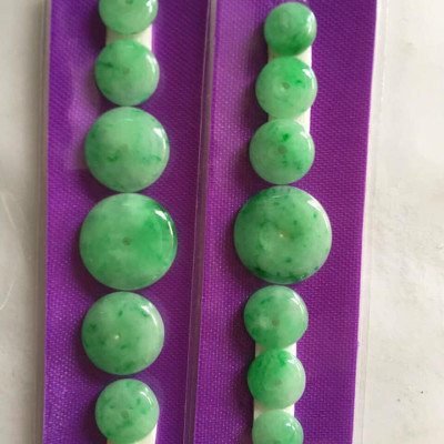 Bộ Trang Sức Lắc Tay Gồm Dãy 7 Đồng Tiền Xanh lớn nhỏ đều quá đẹp  Chất liệu đá cẩm thạch tự nhiên mệnh mộc hỏa thủy  Nữ bọc vàng làm lắc tay đeo rất đẹp tuyệt vời ạ