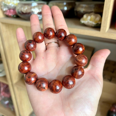 Vòng gỗ nu huyết long - Size 16li VIP - nu nhiều - đậm dầu - hương thơm tự nhiên