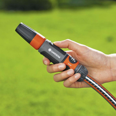 Vòi phun cổ điển cầm tay Gardena 18300-50