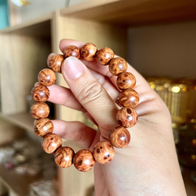 Vòng gỗ nu huyết long - Size 12li  - Mùi thơm vĩnh viễn