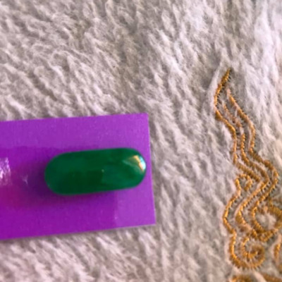 MẶT NHẪN ĐÁ CẨM THẠCH YÊN NGỰA  MÀU XANH LÁ TƯƠI SIZE DÀI 19MM X NGANG 8MM X DẦY 3MM  NỮ MỆNH MỘC HỎA THỦY LÊN NHẪN Ạ