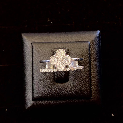 nhẫn vàng 18k nữ tính