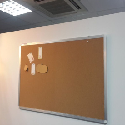 Bảng ghim bần BAVICO bảng giá rẻ tiện lợi 60x80cm