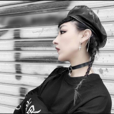 Bông tai nam nữ chữ N phối mặt dây chuyền chữ thập đinh nhọn cá tính gothic bí ẩn