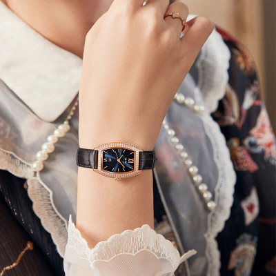 Đồng Hồ Nữ I&W Carnival 537L Chính Hãng BH 60T Chịu Nước 30m Kính Chống Xước Dây Da Cao Cấp ( Máy Quartz)