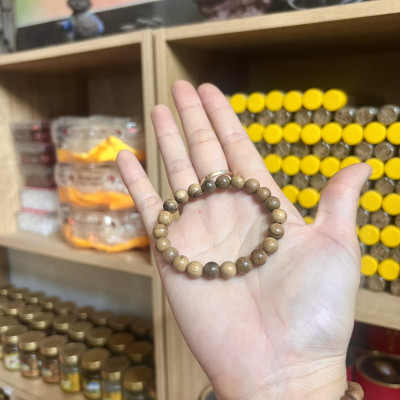 Vòng bách xanh 8ly nhỏ xinh - không dùng hoá chất - thơm tự nhiên - phong thuỷ may mắn - bình an