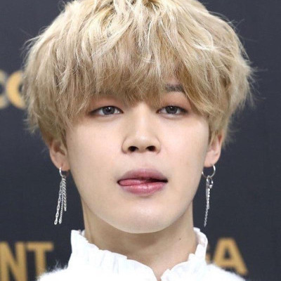 Bông tai nam xích thời thượng bắt trend idol Hàn Quốc
