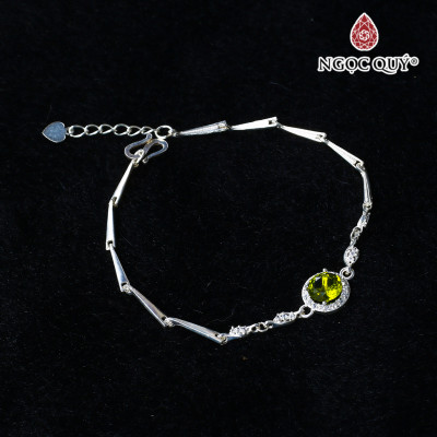 Lắc bạc mặt đá peridot hỏa, mộc - Ngọc Quý Gemstones