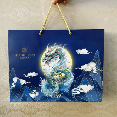 Hộp bánh trung thu cao cấp tráng gương 4 bánh 2 trứng 220g - Long Hưng - Thành Long 880g - Tặng 1 hộp trà - Việt Nam