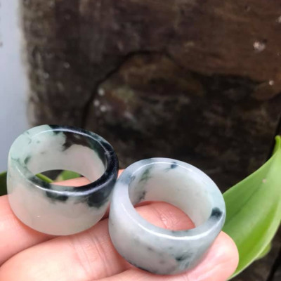 NHẪN CẨM THẠCH TỰ NHIÊN  MÀU TRẮNG XANH BẢN CAO NI 20 