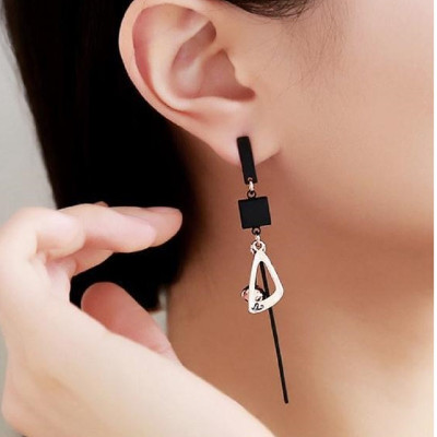 Đôi bông tai nữ tòng teng siêu dễ thương