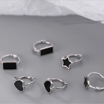 Khuyên Tai Bạc Ta Tròn Chốt Bấm Cá Tính Bạc Hiểu Minh HT385 