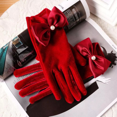 Găng tay chất liệu nhung đính nơ ngọc trai màu đỏ đô cho Cô dâu và Dạ hội, đi tiệc, sự kiện, đạo cụ cosplay, chụp ảnh, studio MS: 45351