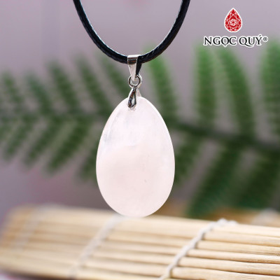 Mặt dây chuyền hình bầu dục thạch anh hồng - Ngọc Quý Gemstones