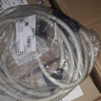 |Hàng chính hãng| Cáp kết nối BMXFCC203 Schneider dòng X80 với Telefast Advantys ABE7 2m