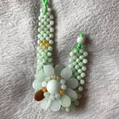 VÒNG LẮC TAY ĐÁ CẨM THẠCH TỰ NHIÊN MẶT BÔNG HOA TO 4CM ĐẸP MÀU TRẮNG XANH RẤT DUYÊN