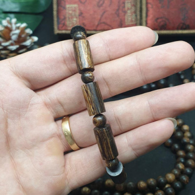 Vòng Tay Trầm Hương Trụ Trúc Sánh Chìm Tự Nhiên (Nam)