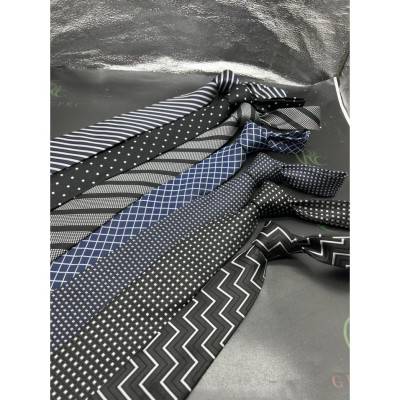 Cavat nam trung niên TP HCM đen màu Giangpkc mẫu mới noel 12/2021