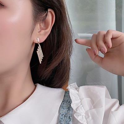 Bông tai xinh  phong cách Hàn Quốc - phụ kiện xinh