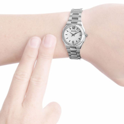 Đồng Hồ Nữ Bulova Đính Kim Cương Dây Thép Không Gỉ 96R199 - Mặt Xà Cừ (Sapphire)