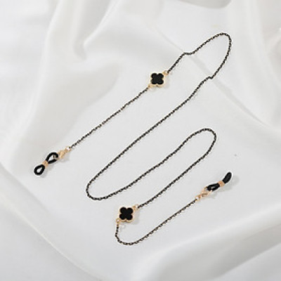 Dây đeo mắt kính charm cỏ 4 lá độc đáo