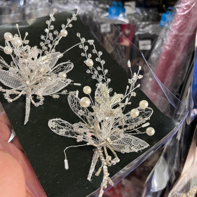 Bộ đôi hoa pha lê cài tóc cô dâu cành trắng mẫu hè 2022 Giangpkc SP2220821