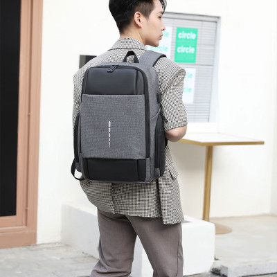 Balo laptop (15.6 inch) phong cách hiện đại - BEE GEE BLLT5580