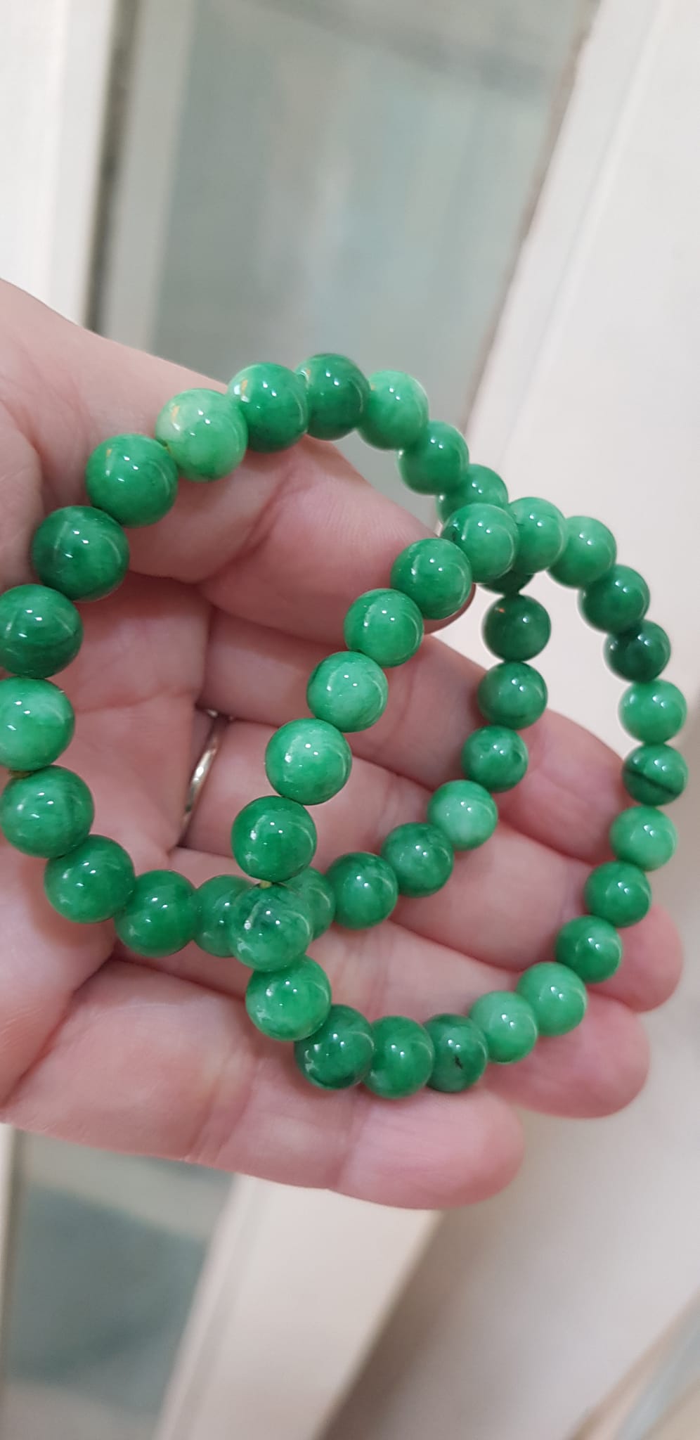 Vòng tay phong thủy Nữ đá cẩm thạch xanh tươi size hạt 8mm vòng màu xanh lá tươi đẹp nữ mệnh mộc hỏa thủy ạ