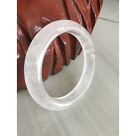 Vòng Thạch Anh Trắng Tự Nhiên Bản Hẹ Mới đẹp Ni 55mm Cao 12mm Dầy 9mm Màu trắng trong bóng đẹp Nữ mệnh Kim mệnh Thủy tay vừa đeo 50kg - 55 kg ạ