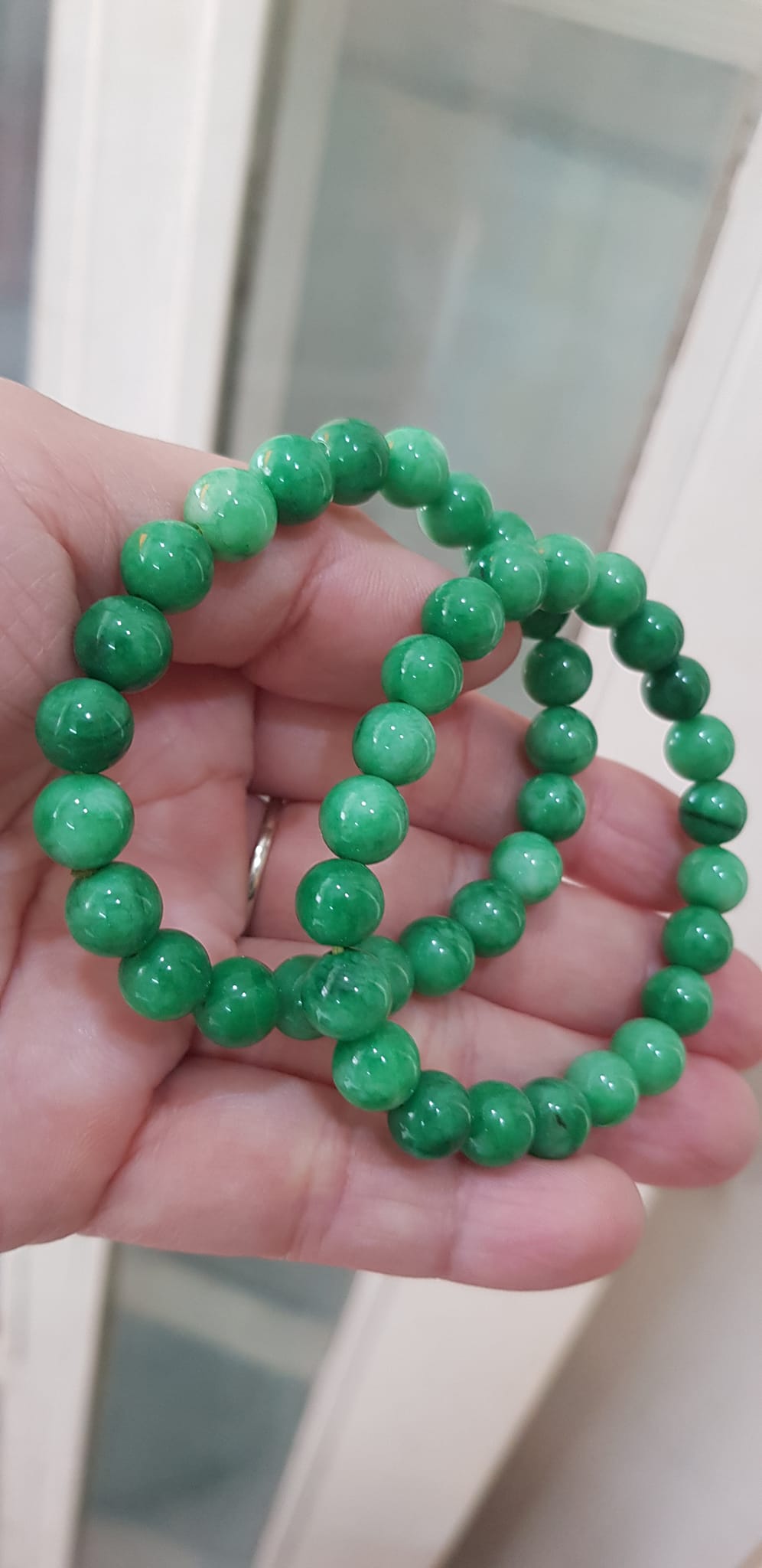 Vòng tay phong thủy Nữ đá cẩm thạch xanh tươi size hạt 8mm vòng màu xanh lá tươi đẹp nữ mệnh mộc hỏa thủy ạ