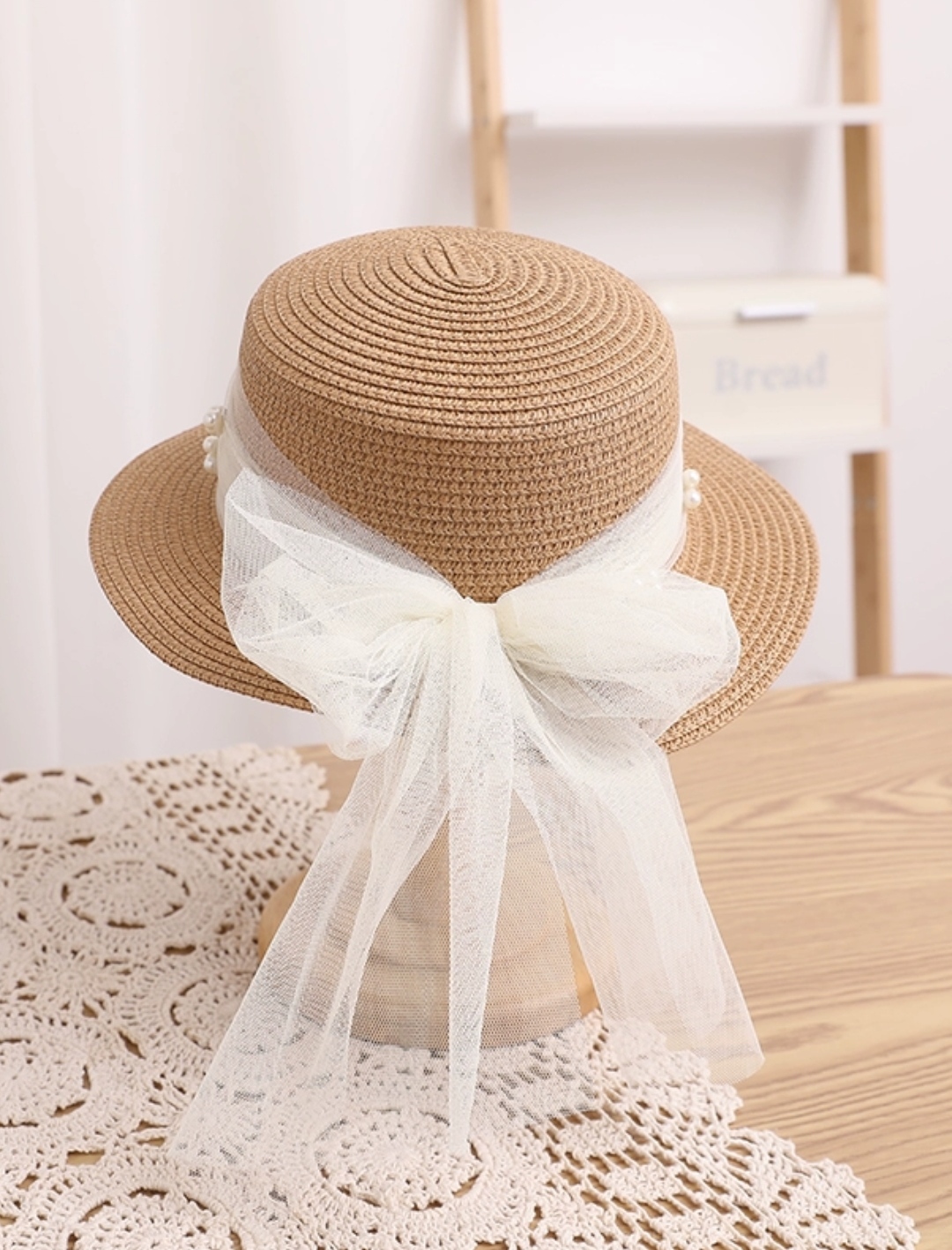 Nón mũ đi biển vành nhỏ nhiều mẫu đẹp chất liệu cói chống nắng thoáng mát thời trang Hàn Quốc Chất liệu cói Kiểu dáng thời trang chống nắng đi biển dạo phố du lịch là sản phẩm hoàn hảo cho những ai yêu thích phong cách thời trang Hàn Quốc.
