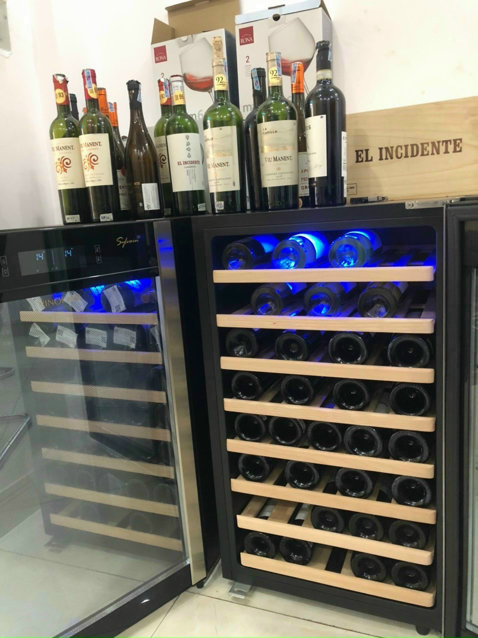 tủ rượu vang vinocave 52 chai-hàng nhập khẩu